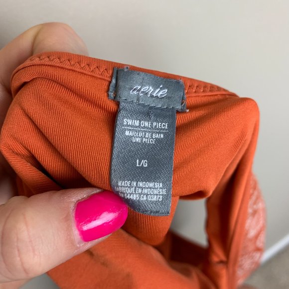 Aerie One Piece Cut Out Halter Swimsuit Size Large - Picture 5 of 8